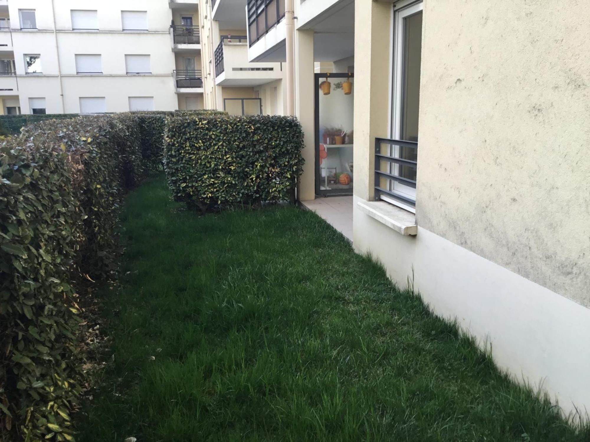 L Edelweiss Et Sa Piscine Apartment Albertville Luaran gambar
