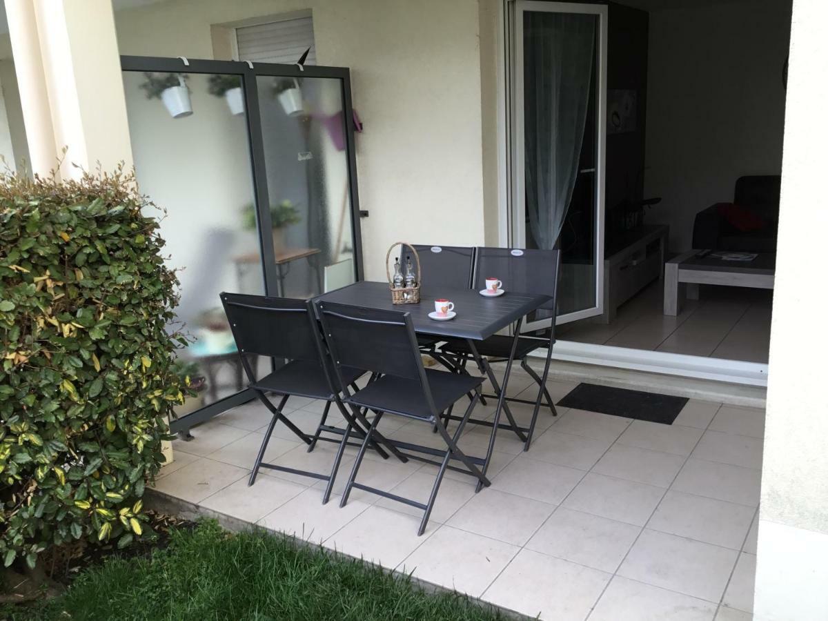 L Edelweiss Et Sa Piscine Apartment Albertville Luaran gambar