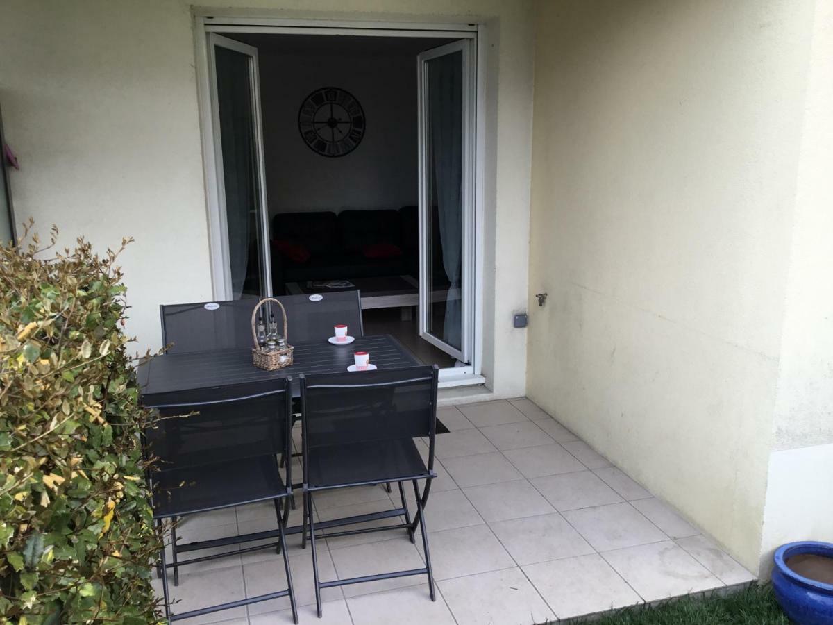 L Edelweiss Et Sa Piscine Apartment Albertville Luaran gambar