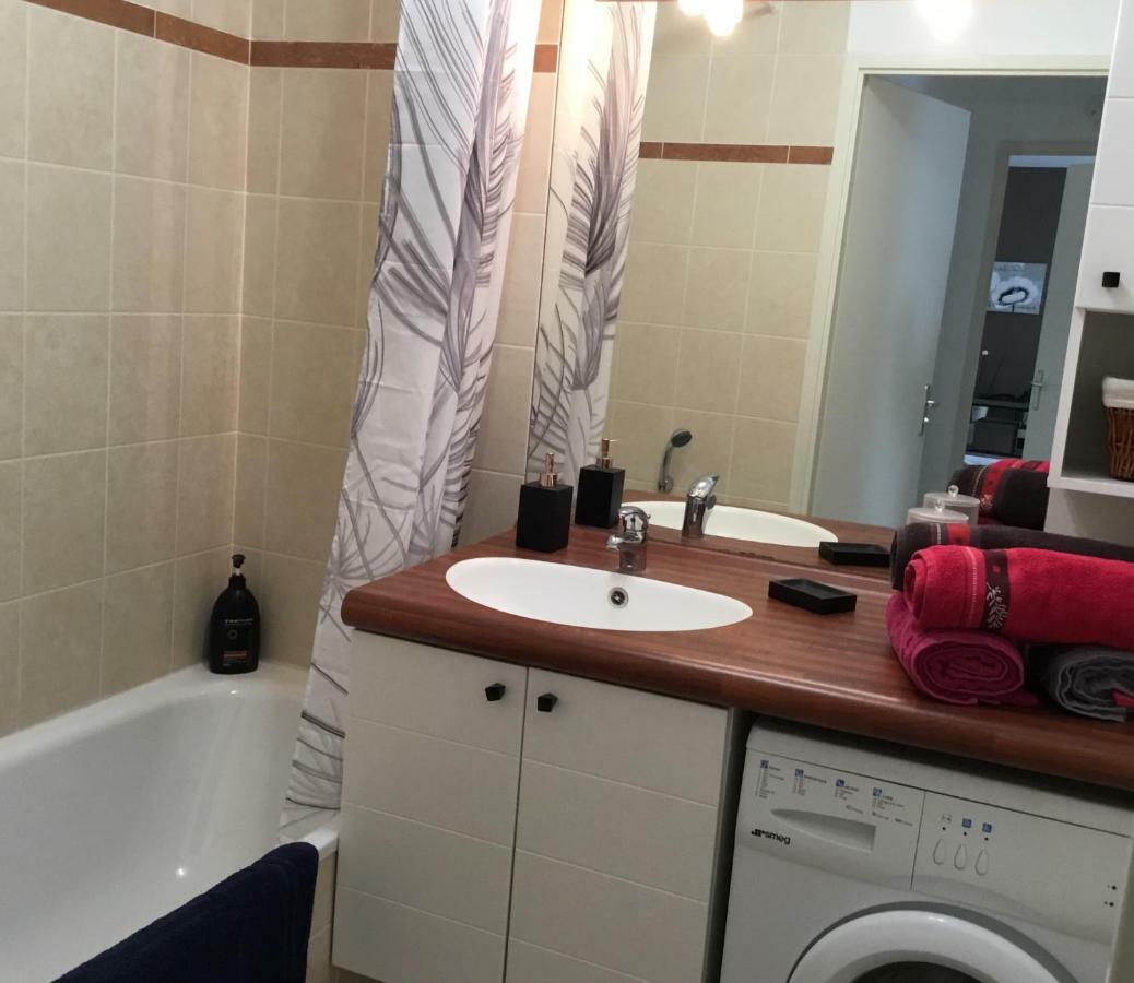 L Edelweiss Et Sa Piscine Apartment Albertville Luaran gambar